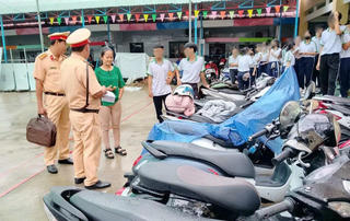 An Giang: Yêu cầu phụ huynh cam kết không giao xe cho học sinh khi chưa đủ tuổi