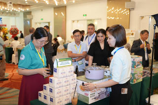 Hiệp hội Doanh nghiệp Hàng Việt Nam Chất lượng cao triển khai chương trình Công trình xanh - Tiêu dùng xanh