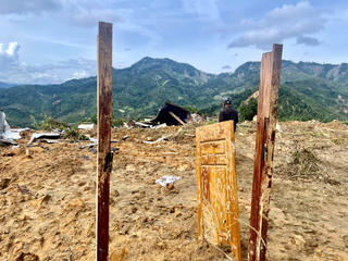 Đà Nẵng: Nỗi đau mất nhà của người dân vùng sạt lở núi