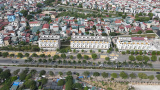 Giá sơ cấp trung bình phân khúc hạng A vượt 100 triệu đồng/m²
