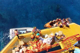 Nhiều hoạt động hỗ trợ chiến sĩ, đồng bào nơi biên giới, hải đảo