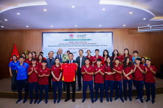 Herbalife Việt Nam đồng hành cùng Liên đoàn Bóng đá Việt Nam về dinh dưỡng thể thao