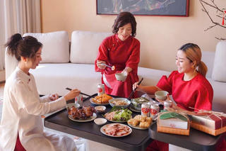 Khi GenZ “giữ lửa” gia đình