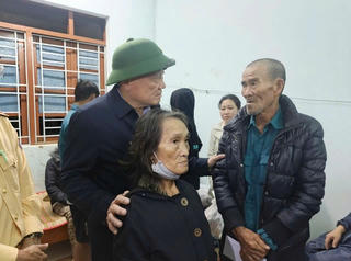 Phó Thủ tướng Thường trực Nguyễn Hòa Bình kiểm tra, chỉ đạo khắc phục hậu quả mưa lũ tại Đắk Lắk