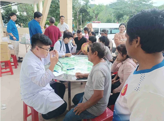 Ngành Y tế TP Hồ Chí Minh chi viện cho Đắk Lắk và Khánh Hòa