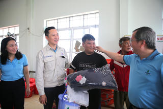 BSR hướng về vùng lũ Đắk Lắk: Mỗi chuyến hàng trao đi, tình người ở lại