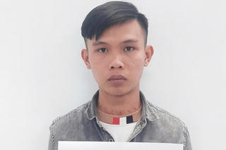 Bắt đối tượng liều lĩnh lái ô tô tông thẳng vào xe đặc chủng CSGT 