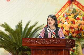 Người truyền lửa xoá bỏ hủ tục