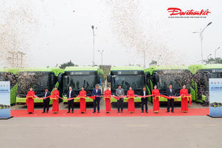 Hà Nội thêm một doanh nghiệp chuyển đổi toàn bộ xe xăng sang xe buýt điện 