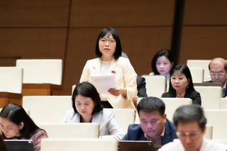 Lấy văn hoá công vụ, văn hoá chính trị, văn hoá pháp quyền làm gương dẫn dắt xã hội