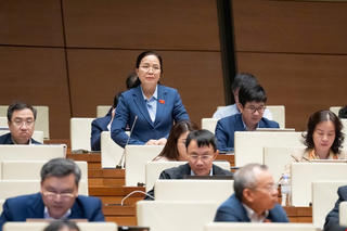 Đề nghị có chính sách hỗ trợ trực tiếp bằng tiền cho hộ nghèo, cận nghèo, mới thoát nghèo