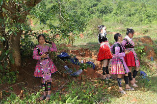 Giảm nghèo đa chiều bằng cách thu hẹp khoảng cách thông tin