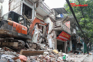 Hà Nội đẩy nhanh tiến độ phá dỡ, tạo mặt bằng thi công tuyến đường “đắt nhất hành tinh”