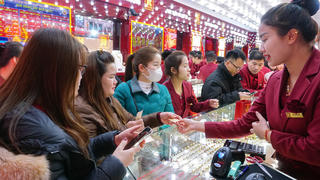 Vẫn băn khoăn tính thuế giao dịch vàng?