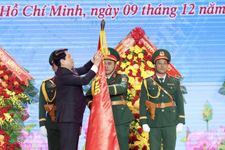 Chủ tịch nước Lương Cường: Lực lượng vũ trang Quân khu 7 xứng đáng là đơn vị tiêu biểu toàn quân