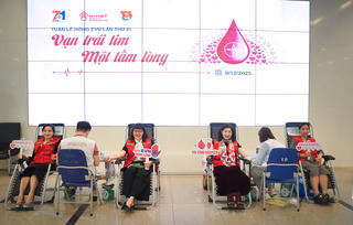 Chương trình Tuần lễ hồng EVN lần thứ XI với thông điệp “Vạn trái tim - Một tấm lòng”