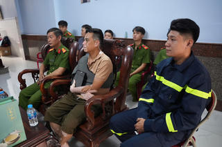 Hỗ trợ cán bộ, chiến sĩ bị nạn khi làm nhiệm vụ tại Đắk Lắk 