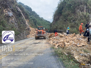 Khẩn trương cứu nạn, khắc phục sạt lở trên Quốc lộ 6 qua Phú Thọ