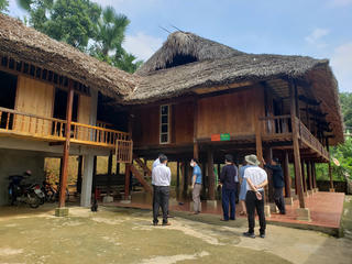 Đẩy mạnh truyền thông để người dân được tiếp cận các thông tin thiết yếu về giảm nghèo