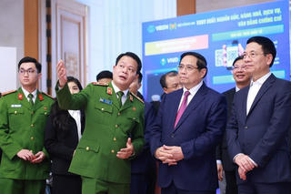 Thủ tướng: Mỗi người dân hãy chủ động trở thành những "công dân số"