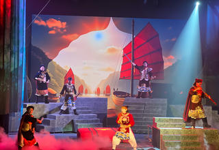 Trải nghiệm mới cho người yêu sân khấu