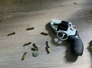 Gia Lai: Tạm giữ 3 thanh niên mua bán ma túy, thu giữ súng đạn