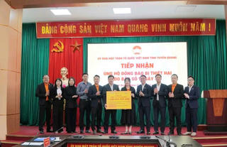 Mặt trận Tuyên Quang tiếp nhận 1 tỷ đồng ủng hộ nhân dân khắc phục thiên tai