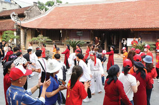 Đất Tổ nâng tầm giáo dục di sản