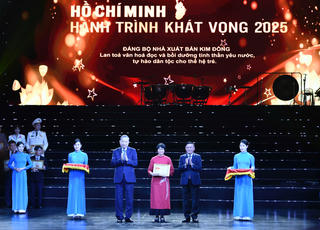 “Hồ Chí Minh - Hành trình khát vọng 2025”: Lan tỏa tinh thần Việt Nam thịnh vượng