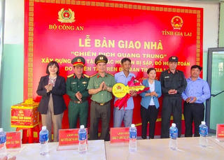 Gia Lai: Bàn giao 4 căn nhà trong “Chiến dịch Quang Trung” 