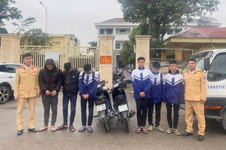 Nghệ An: Triệu tập nhóm đối tượng lạng lách, đánh võng trên đại lộ  