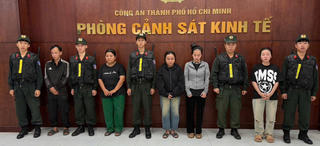 TP Hồ Chí Minh: Sản xuất giả dầu gió, 5 đối tượng bị bắt