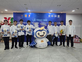 Học sinh THPT xây dựng hệ thống AI xếp hạng nghiên cứu khoa học