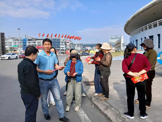 Quảng Ninh: Vé xem Countdown miễn phí được mua bán ngay gần điểm phát vé