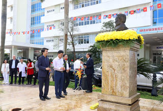 Quảng Trị: Dâng hoa tưởng niệm lãnh tụ Fidel Castro 