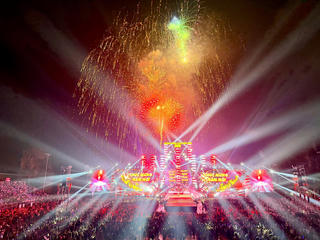 Quảng Ninh: Doanh thu du lịch đạt hơn 800 tỷ đồng trong 2 ngày đầu nghỉ lễ