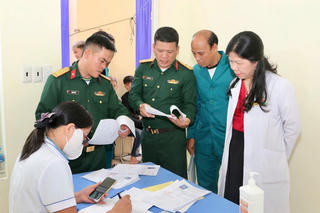 Hải Phòng: Hơn 1.500 thanh niên tình nguyện viết đơn xin nhập ngũ