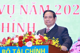 Thủ tướng: Mục tiêu tăng trưởng hai con số là một "ngọn núi cao" cần chinh phục