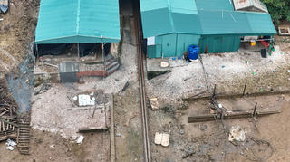 Doanh nghiệp gom hàng từ xưởng sơ chế hàu "tự phát" để xuất khẩu?