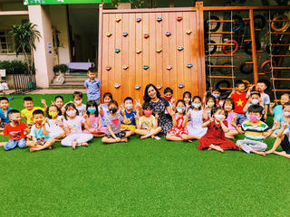 Một "nét son" trong cộng đồng