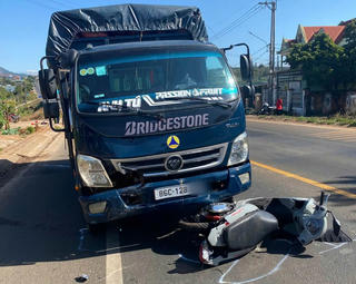 Gia Lai: Tai nạn trên quốc lộ 19, hai vợ chồng tử vong tại chỗ