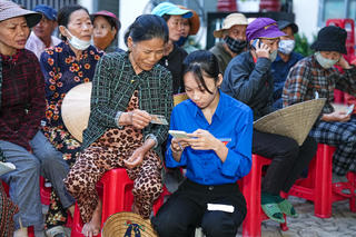 TP Hồ Chí Minh: Hơn 4.000 vé xe ô tô Tết dành cho người khó khăn