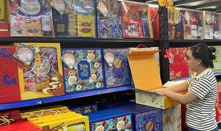 Thị trường giỏ quà Tết: Chú trọng tính thiết thực, giá mềm