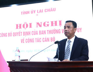 Lai Châu công bố các quyết định về công tác cán bộ