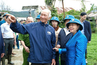 Vai trò của Đảng ủy Mặt trận Tổ quốc, các đoàn thể Trung ương trong tăng cường thế nước và củng cố lòng dân trong tình hình mới 