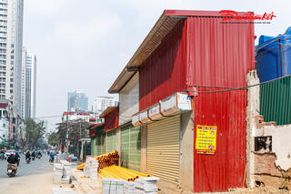 Hà Nội: Cận cảnh loạt nhà "siêu mỏng, siêu méo" trên tuyến đường Nguyễn Tuân mở rộng
