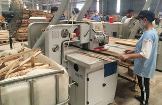 Dồi dào đơn hàng xuất khẩu gỗ 