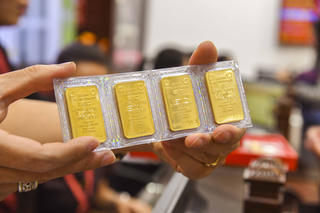 Quản lý thị trường vàng khi giá tăng nóng