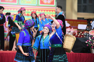 Ngày hội Tết Mông rộn ràng giữa lòng Thủ đô