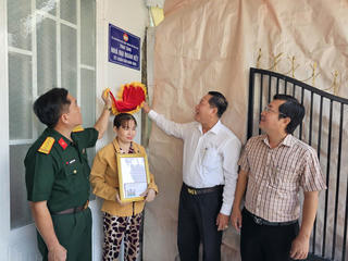 Cần Thơ: Trao nhà Đại đoàn kết cho hộ có hoàn cảnh khó khăn